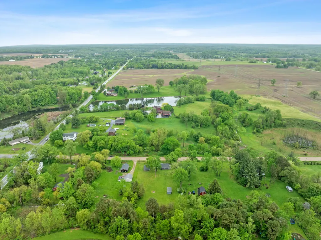855 Johnson Street Tallmadge Charter Township MI 49435