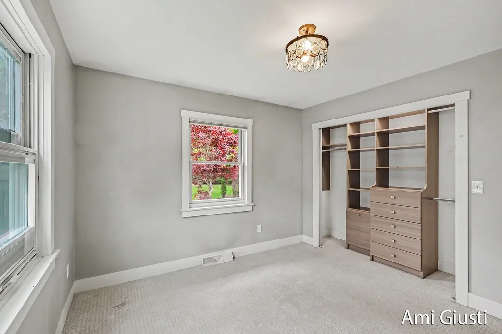 7232 Thornapple River Drive SE Ada Township MI 49301