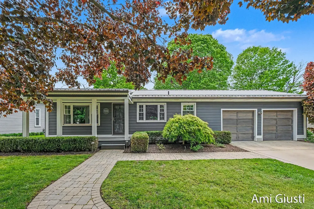 7232 Thornapple River Drive SE Ada Township MI 49301