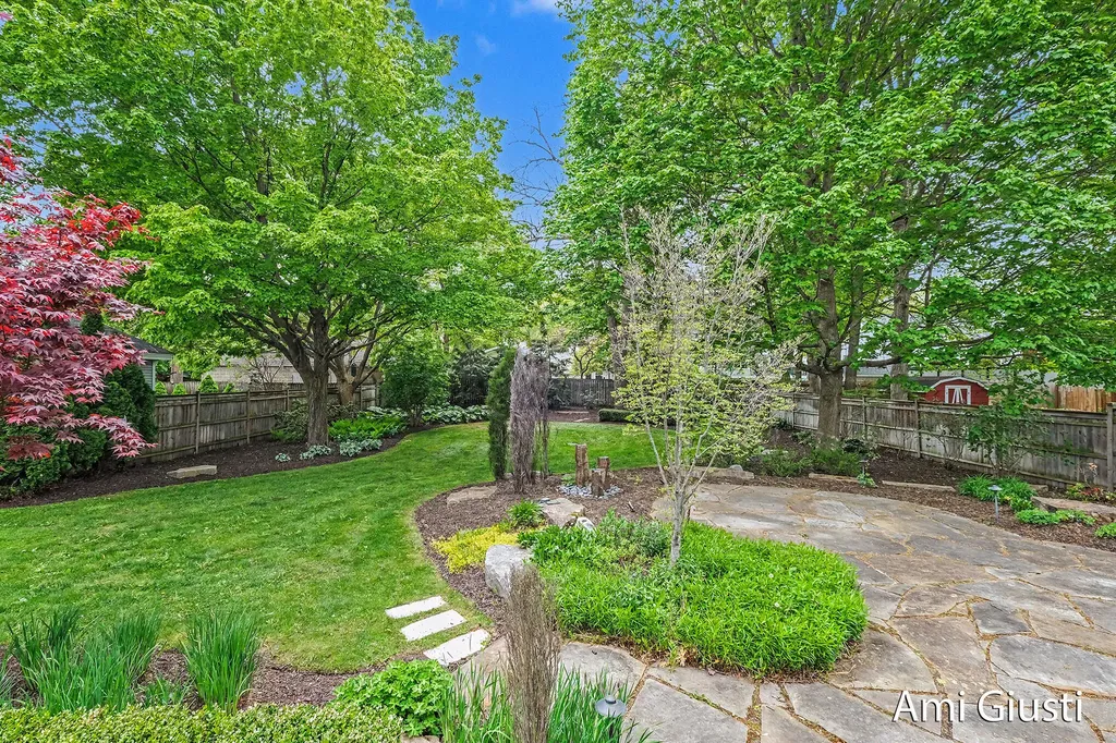 7232 Thornapple River Drive SE Ada Township MI 49301