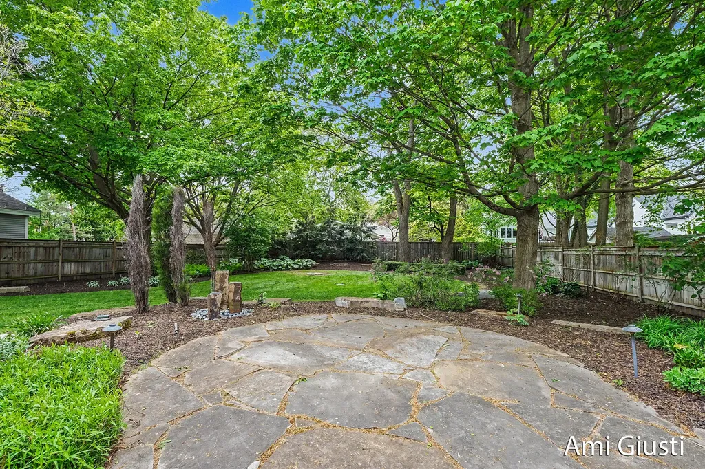 7232 Thornapple River Drive SE Ada Township MI 49301