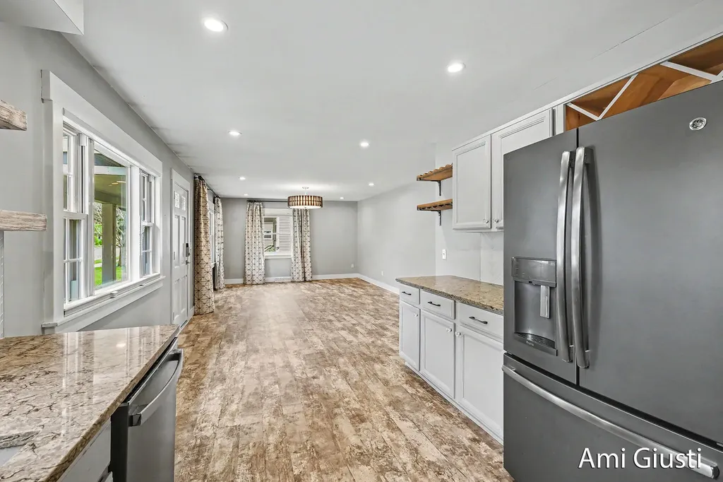 7232 Thornapple River Drive SE Ada Township MI 49301