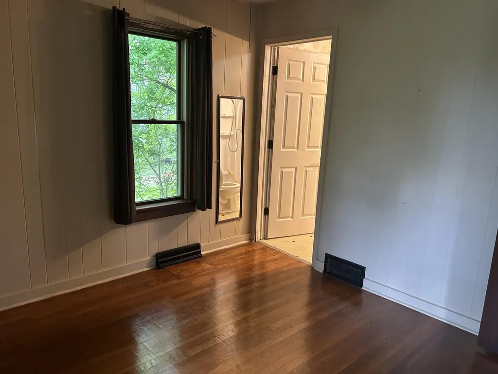 502 E South Street Hastings City MI 49058