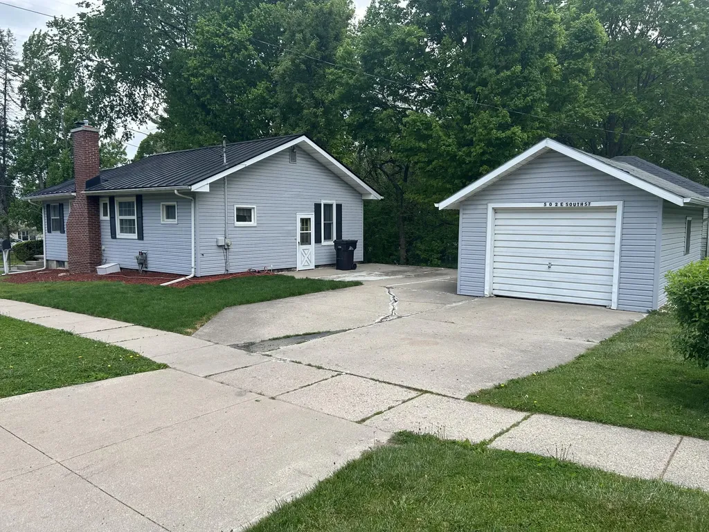 502 E South Street Hastings City MI 49058