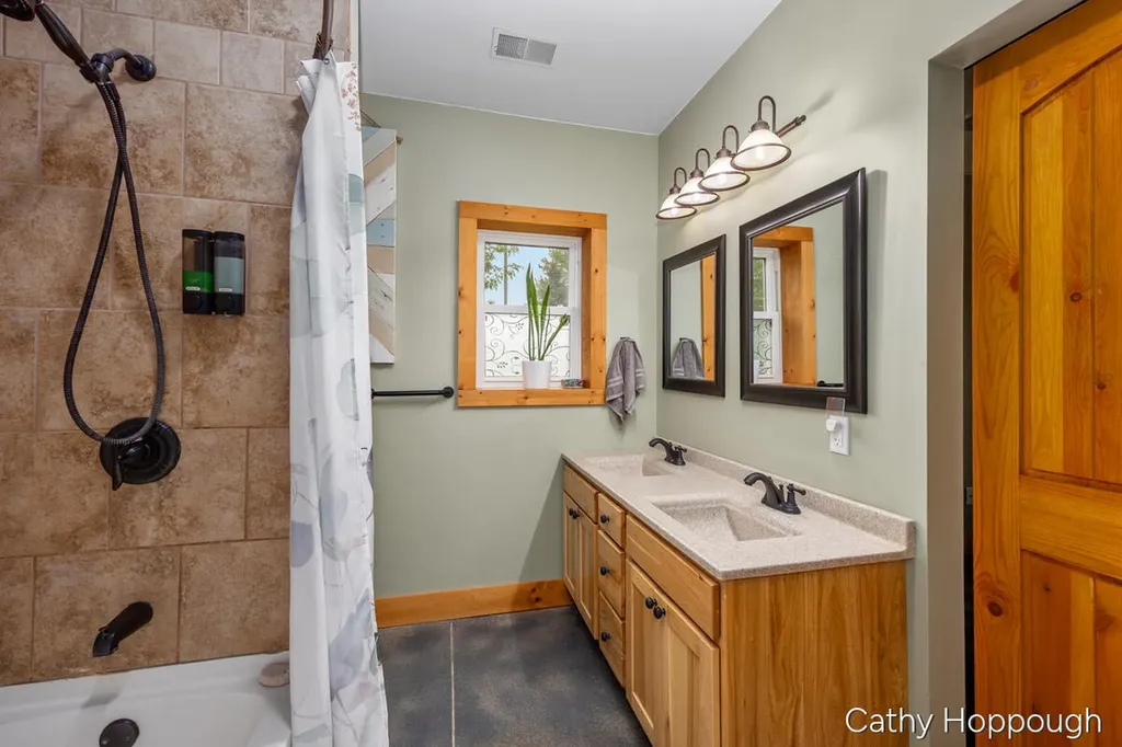 6521 Clinton Trail Campbell Township MI 48815