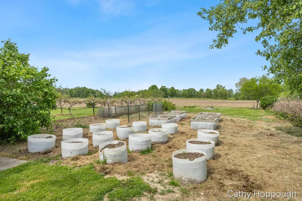 6521 Clinton Trail Campbell Township MI 48815