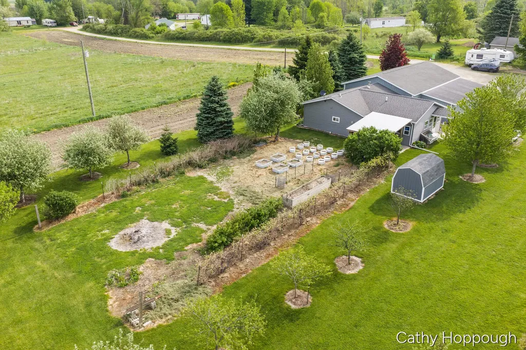 6521 Clinton Trail Campbell Township MI 48815