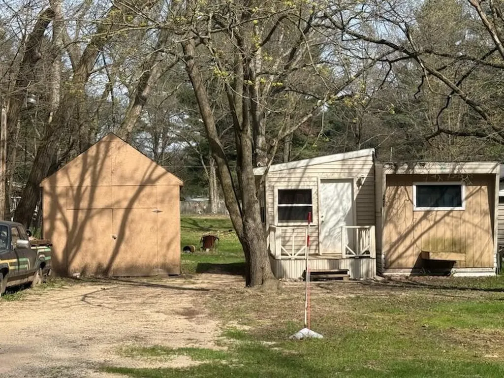 3430 S Chestnut Avenue Big Prairie Township MI 49337