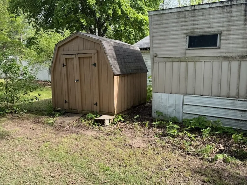 3430 S Chestnut Avenue Big Prairie Township MI 49337