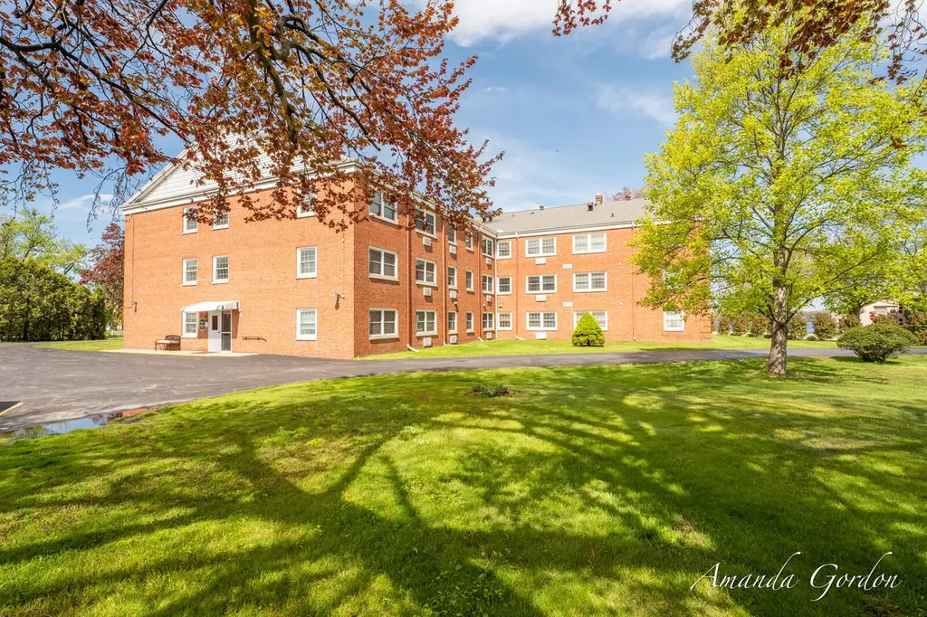 1249 Lakeshore Drive Muskegon City MI 49441