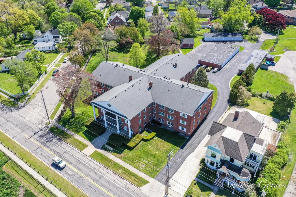 1249 Lakeshore Drive Muskegon City MI 49441