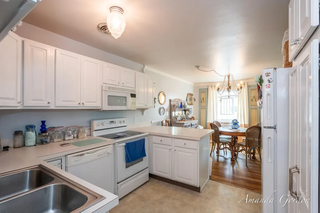 1249 Lakeshore Drive Muskegon City MI 49441