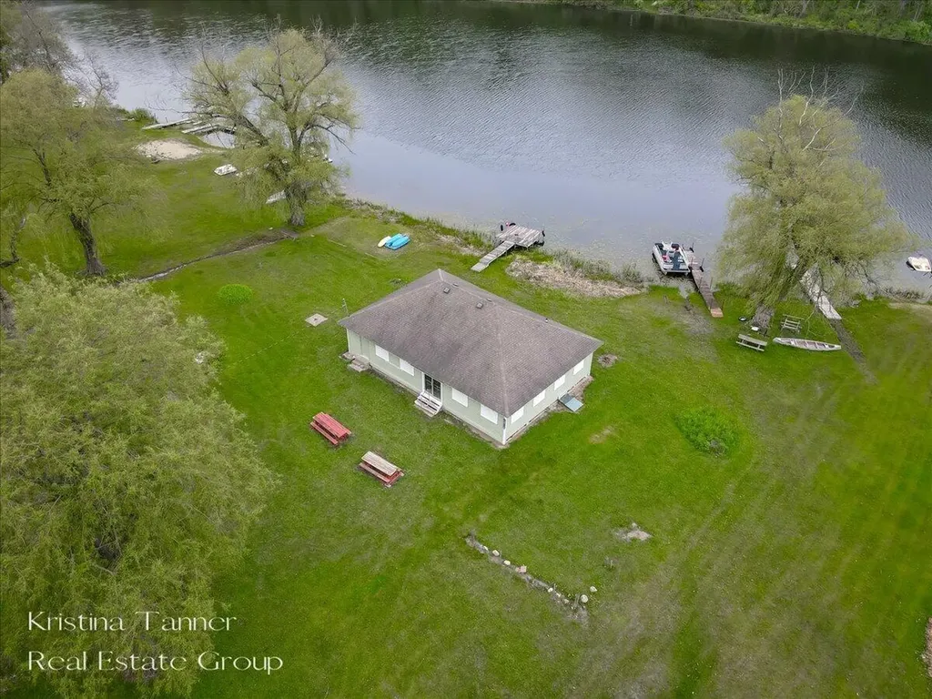 13737 Lower Bayside Drive Grattan Township MI 48809