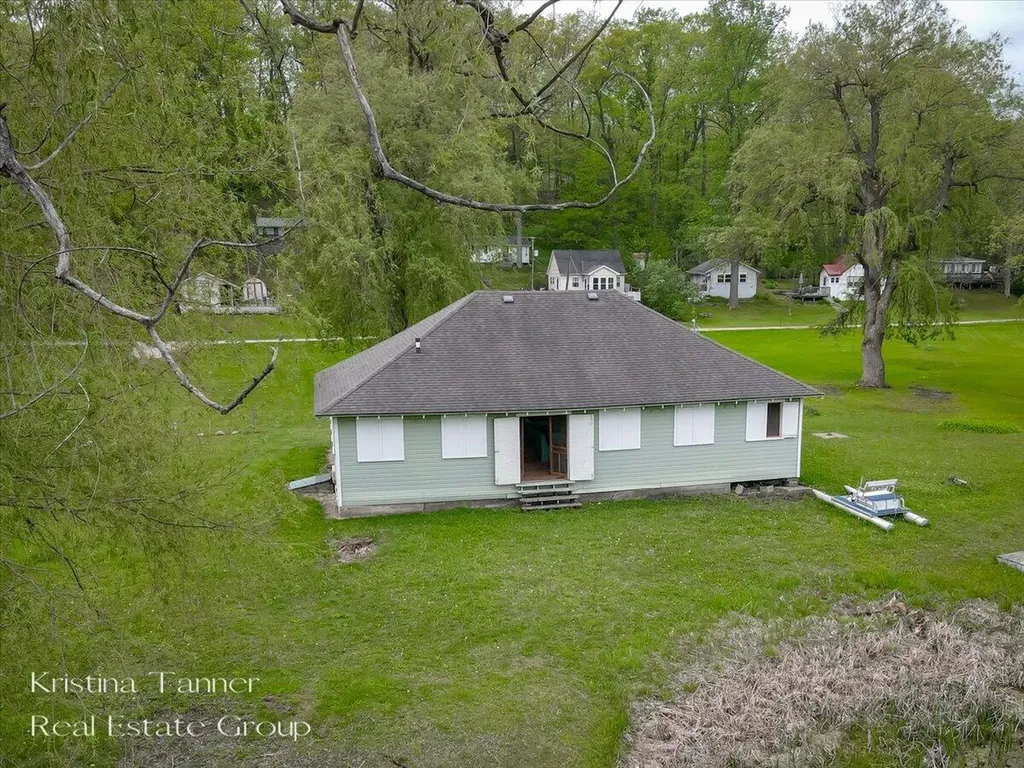 13737 Lower Bayside Drive Grattan Township MI 48809