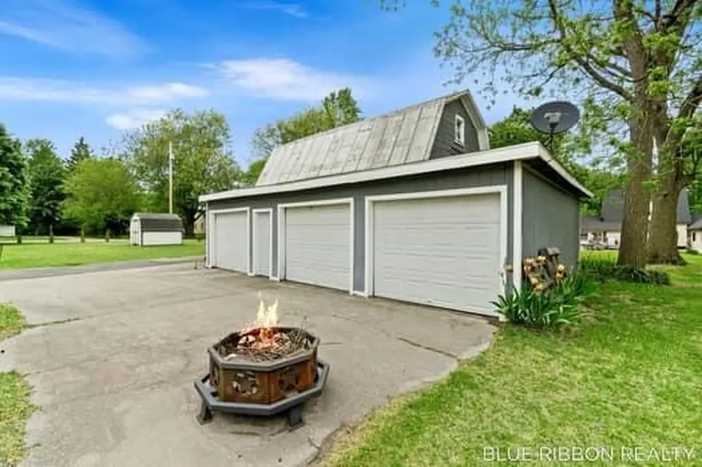 130 W Cherry Street Wayland City MI 49348