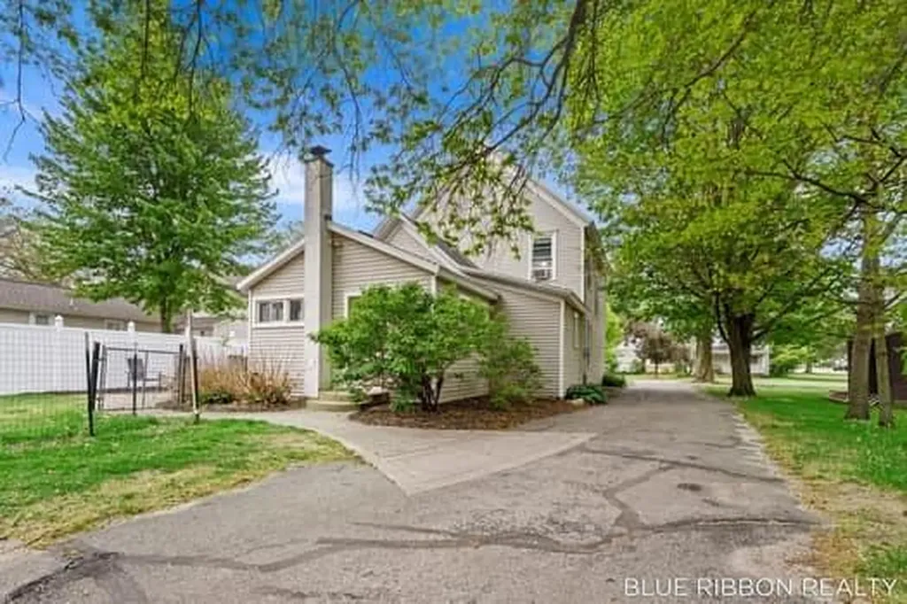 130 W Cherry Street Wayland City MI 49348