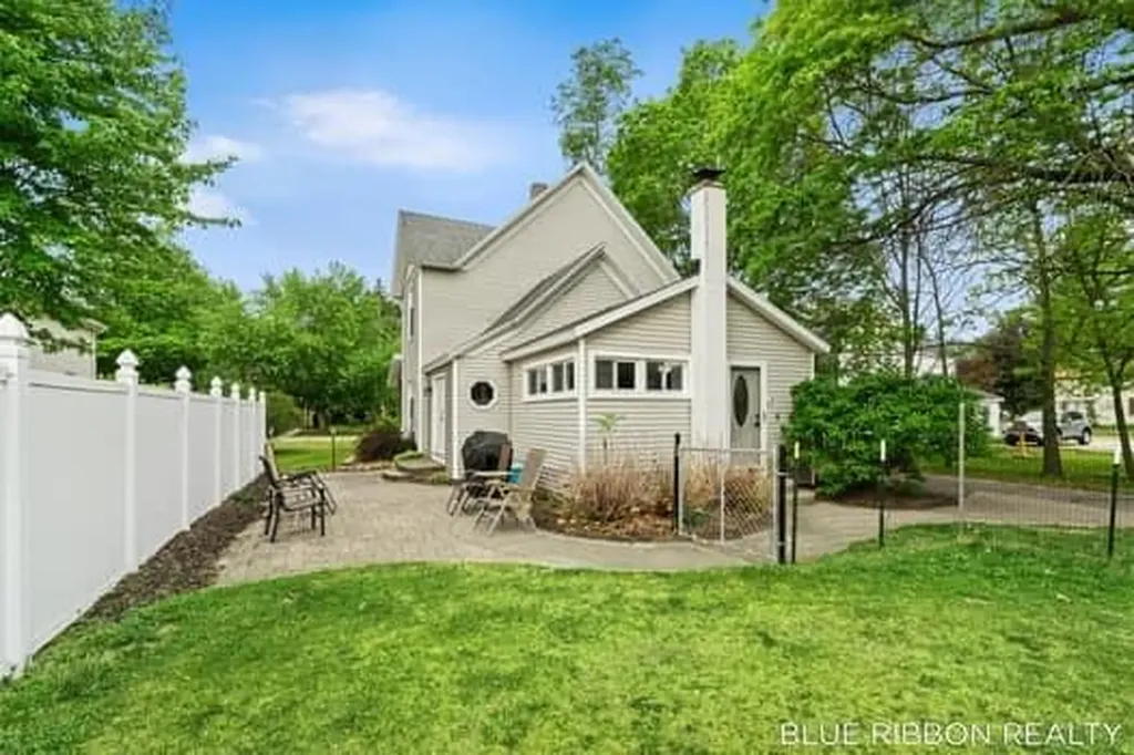 130 W Cherry Street Wayland City MI 49348