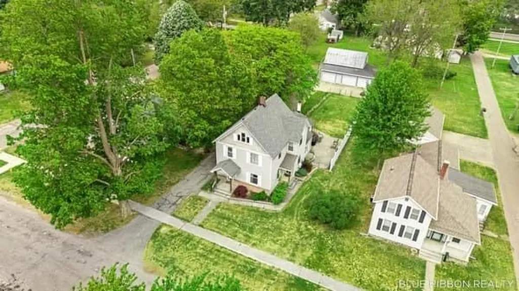 130 W Cherry Street Wayland City MI 49348