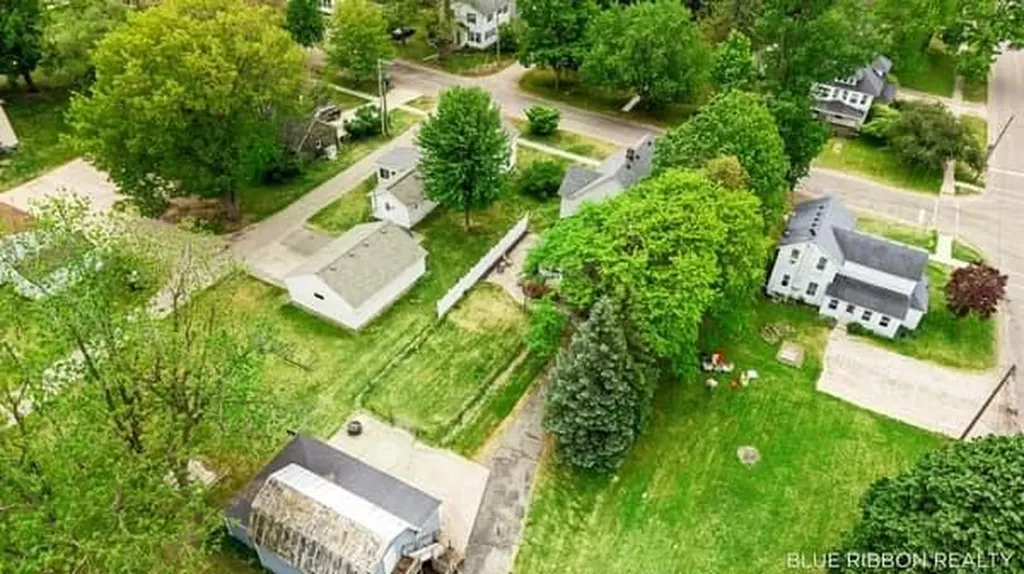 130 W Cherry Street Wayland City MI 49348