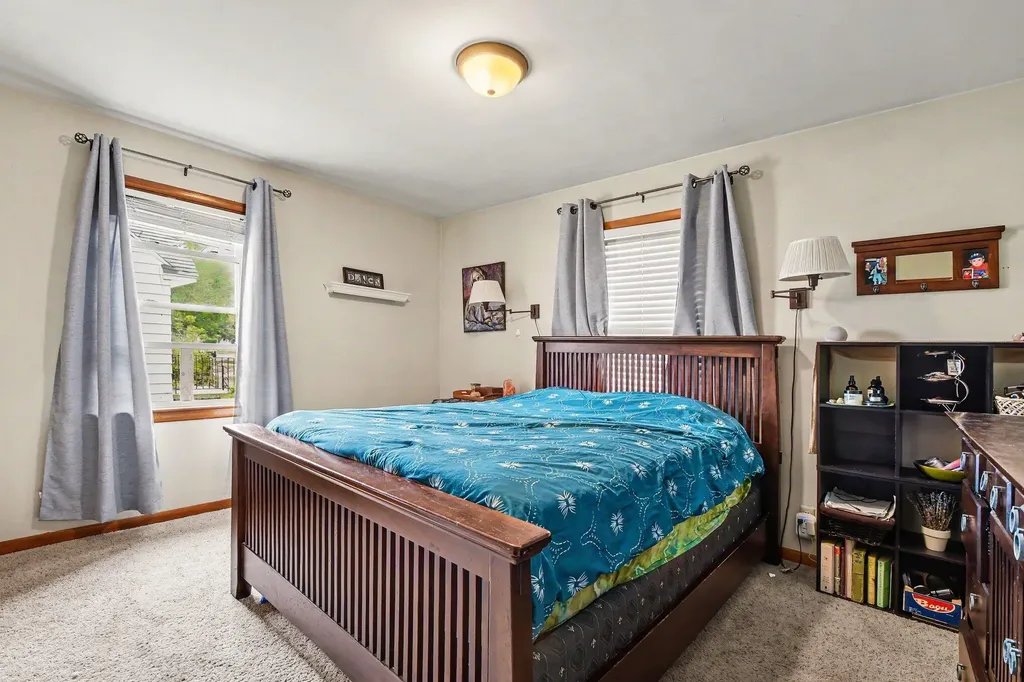 1308 Ellsmere Street NE Grand Rapids City MI 49505
