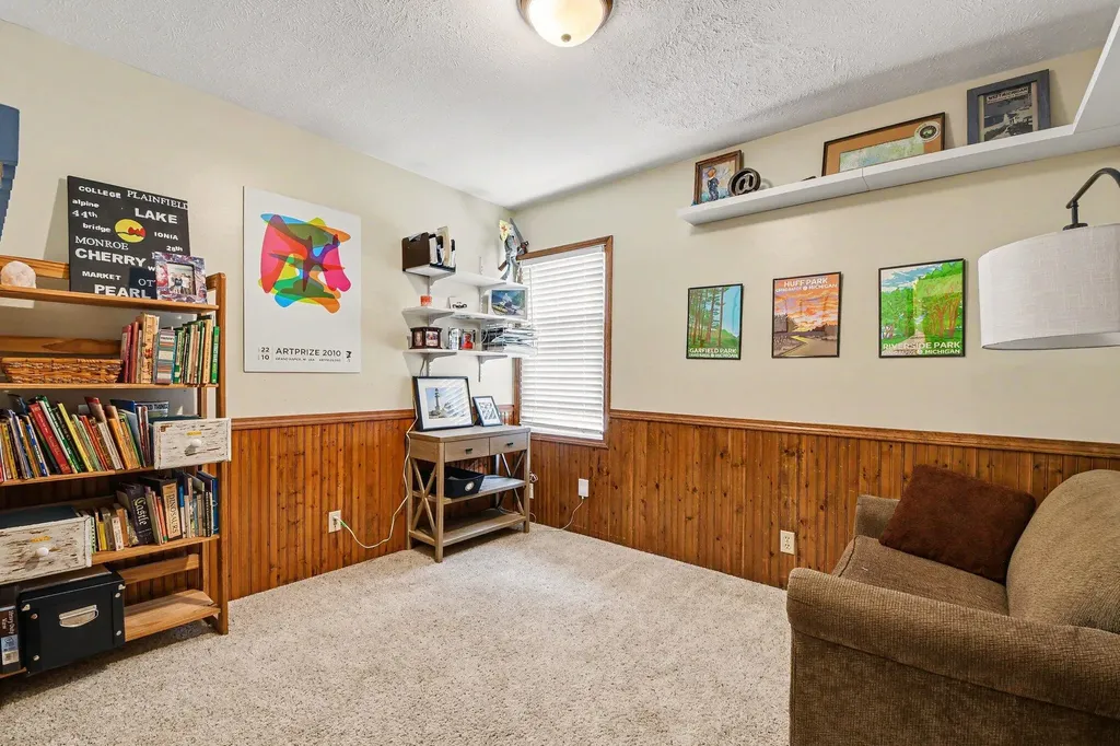 1308 Ellsmere Street NE Grand Rapids City MI 49505