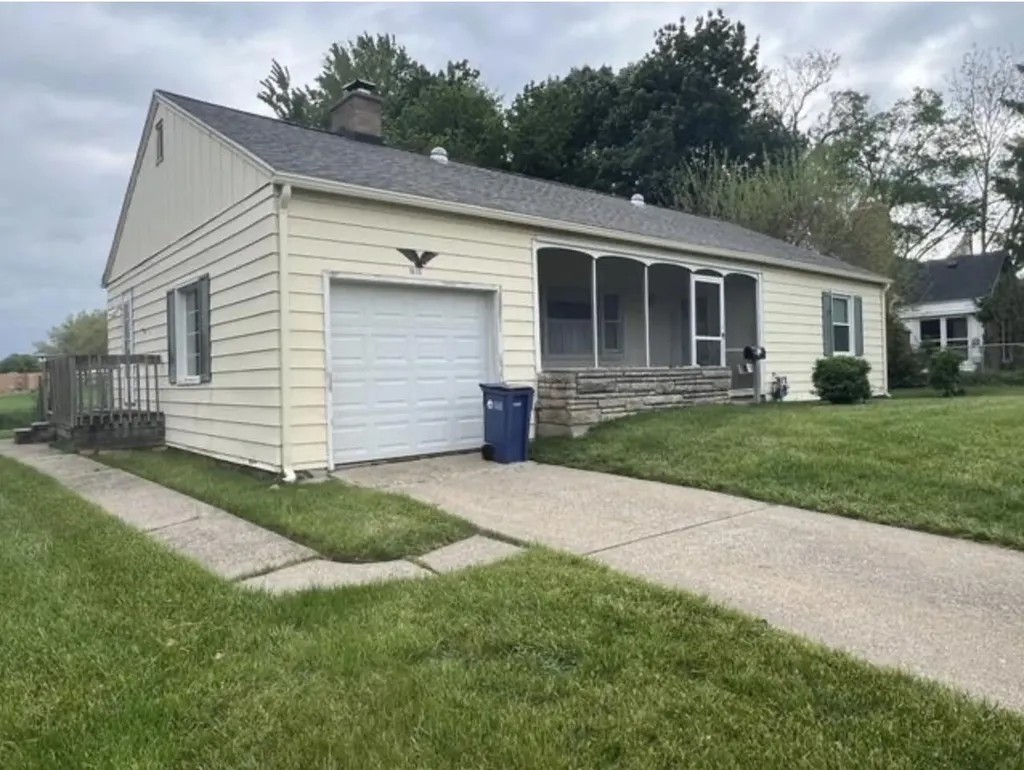 1635 Burton Street SE Grand Rapids City MI 49506