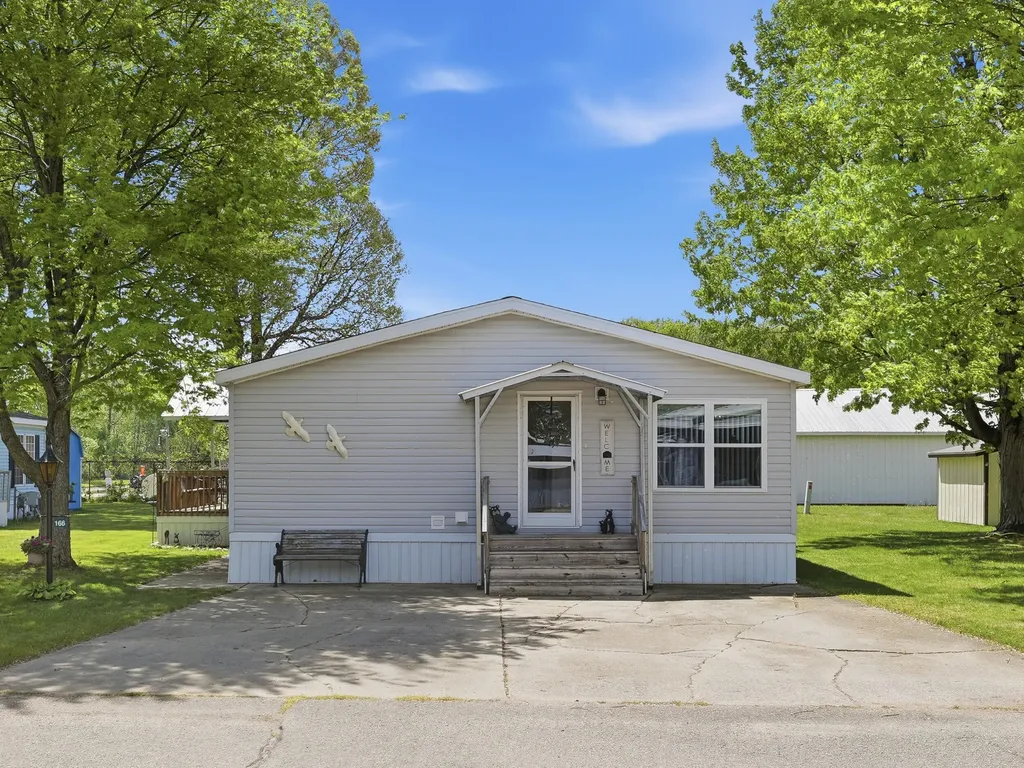 166 Aspen Street NE Solon Township MI 49319