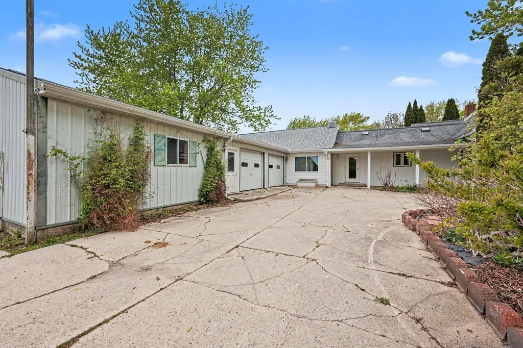 10919 N Maple Island Road Holton Township MI 49412