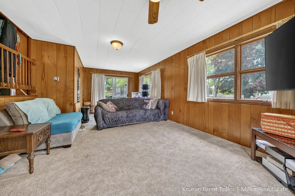 527 N Boltwood Street Hastings City MI 49058