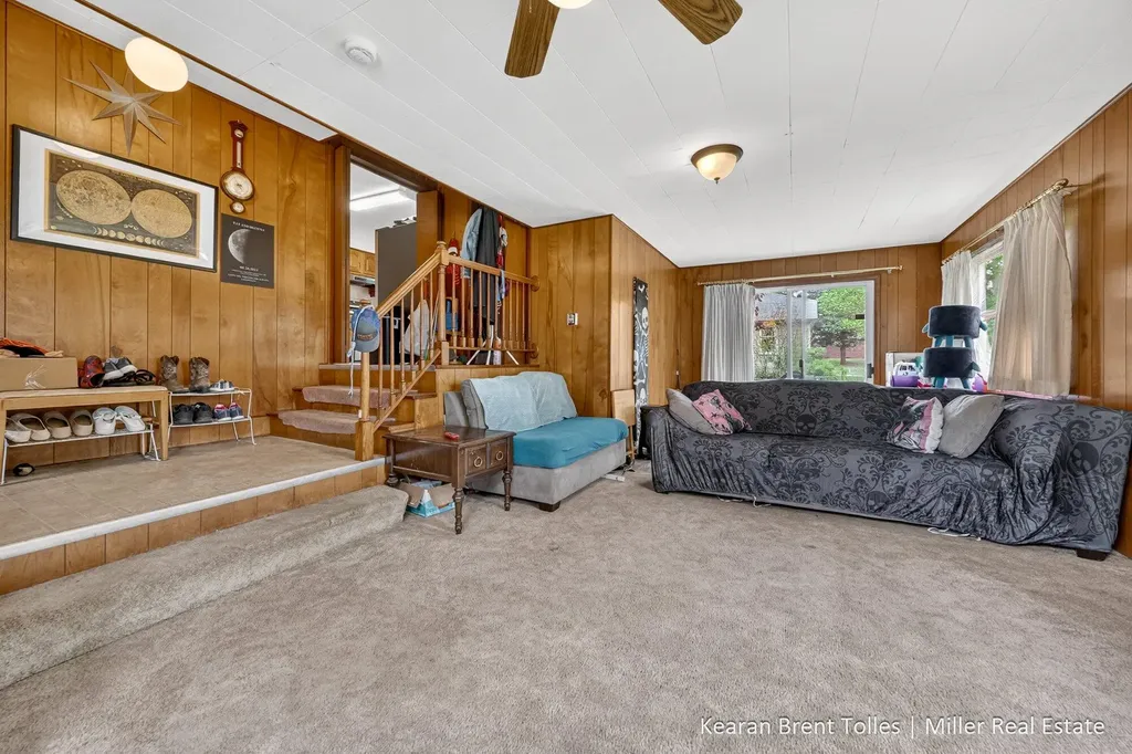 527 N Boltwood Street Hastings City MI 49058