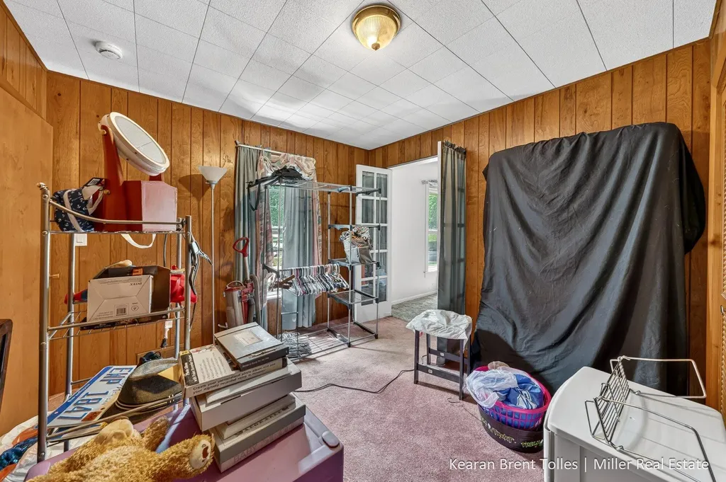 527 N Boltwood Street Hastings City MI 49058