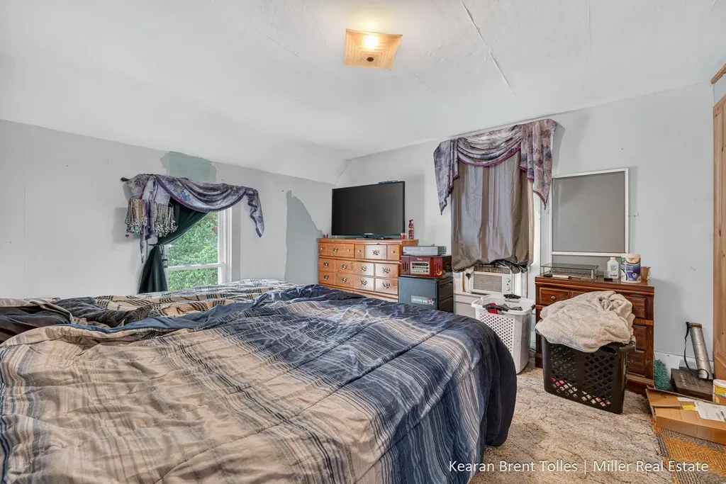 527 N Boltwood Street Hastings City MI 49058