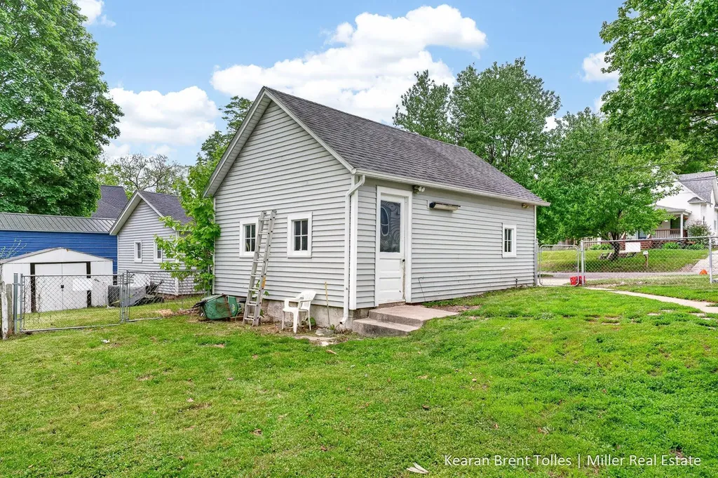 527 N Boltwood Street Hastings City MI 49058
