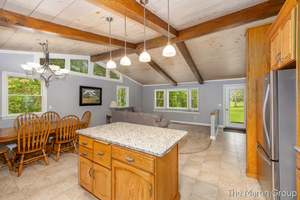 6610 Riga Avenue NE Plainfield Charter Township MI 49341