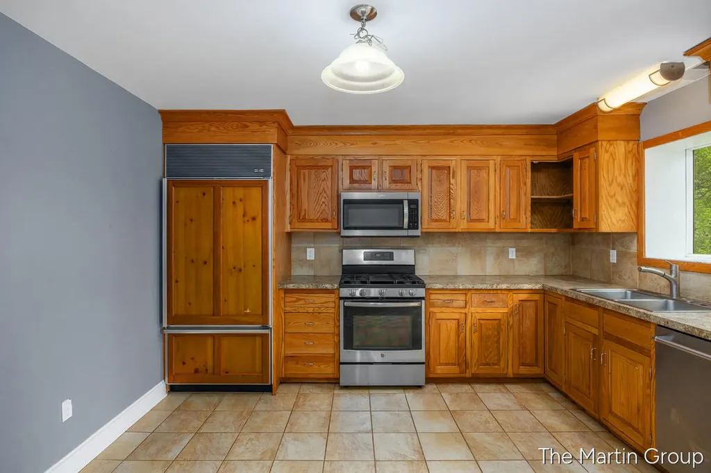 6610 Riga Avenue NE Plainfield Charter Township MI 49341