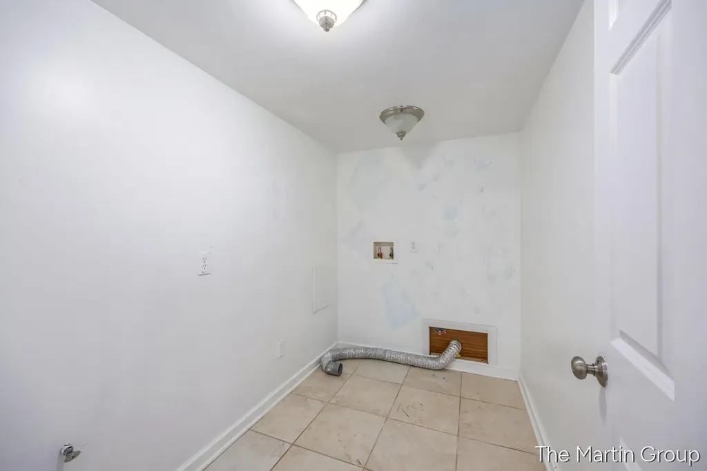 6610 Riga Avenue NE Plainfield Charter Township MI 49341