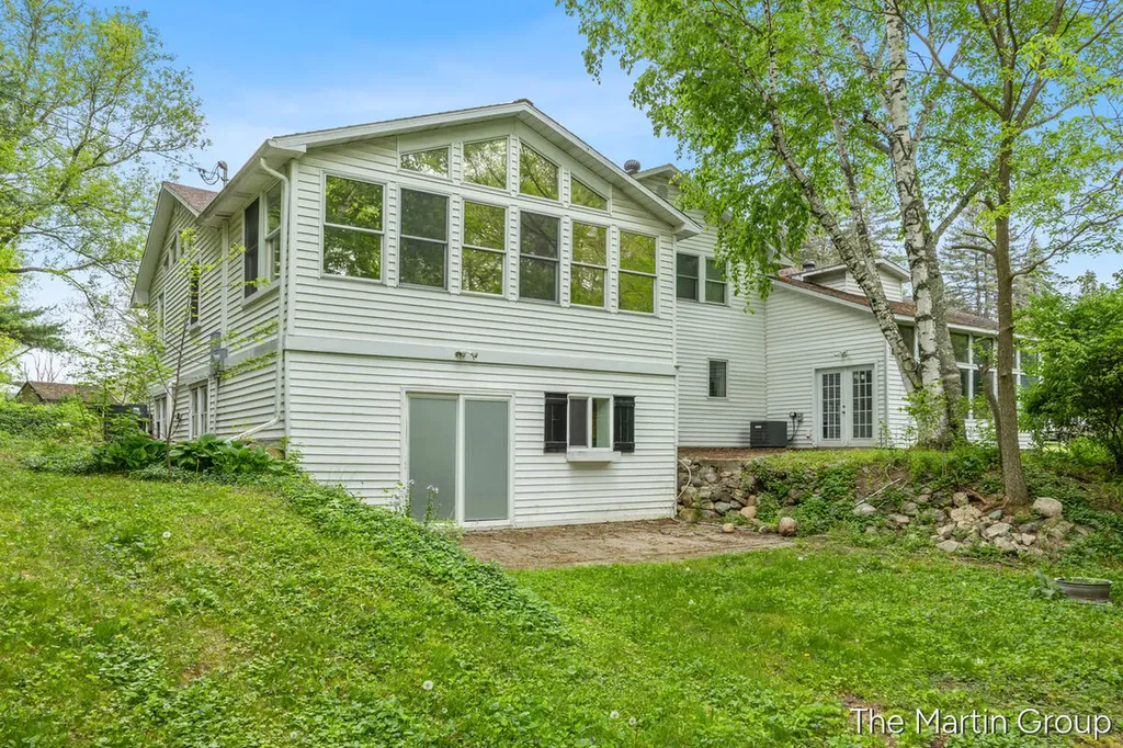 6610 Riga Avenue NE Plainfield Charter Township MI 49341