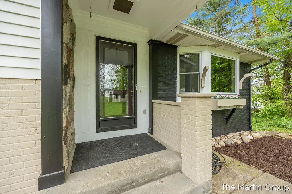 6610 Riga Avenue NE Plainfield Charter Township MI 49341