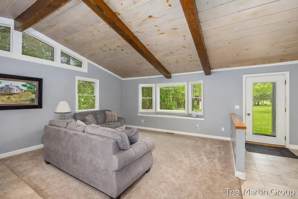 6610 Riga Avenue NE Plainfield Charter Township MI 49341