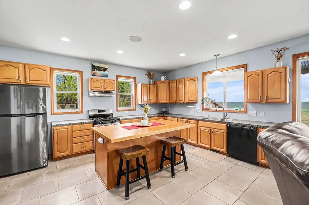 3053 N Lakeshore Drive Golden Township MI 49436