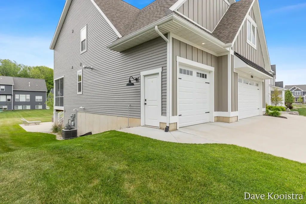 8218 Boardwalk Drive SW Byron Township MI 49315