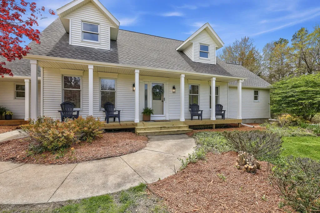 6352 143rd Avenue Laketown Township MI 49423