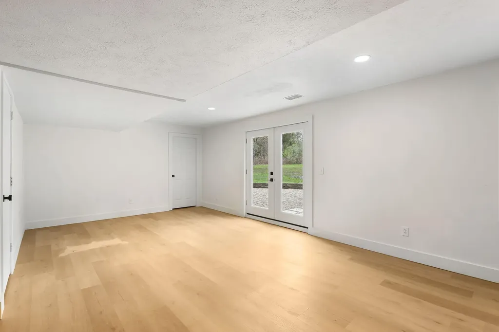 6352 143rd Avenue Laketown Township MI 49423