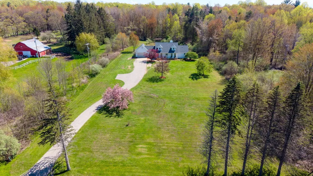 6352 143rd Avenue Laketown Township MI 49423