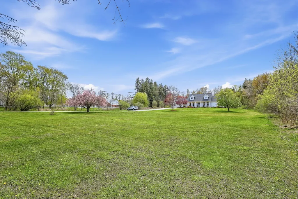 6352 143rd Avenue Laketown Township MI 49423