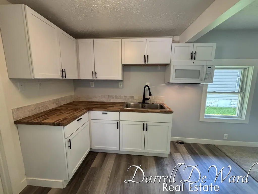 1710 Indiana Avenue Lansing City MI 48906
