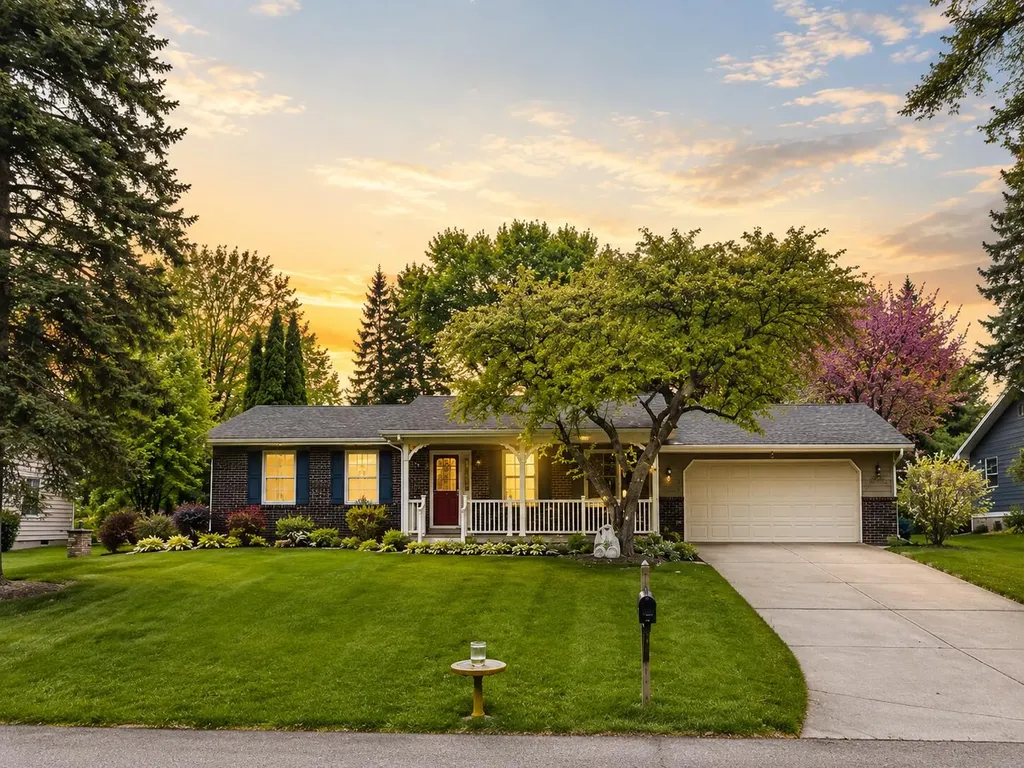 2508 Greenings Avenue NE Grand Rapids Charter Township MI 49525
