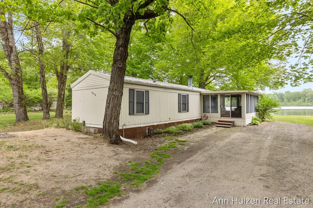 3379 S Spec Lake Drive Monterey Township MI 49010