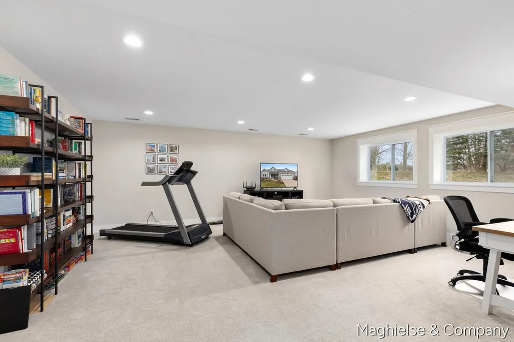 8374 Rose Ridge Drive Cannon Township MI 49341