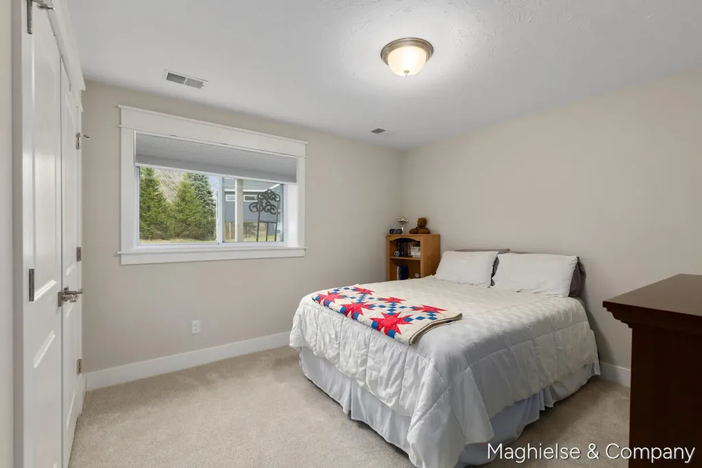 8374 Rose Ridge Drive Cannon Township MI 49341